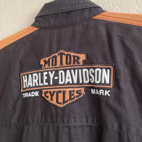 Harley-Davidson Button Up - Picture 7 of 8